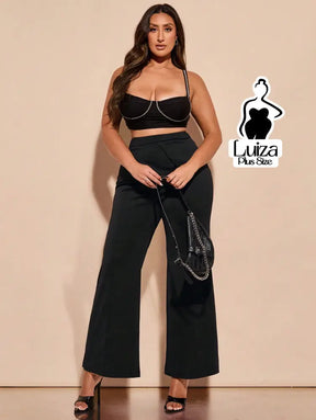 Calça Alfaiataria Cintura Alta Detalhe Transpassado Plus Size