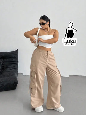 Calça Cargo Wide Leg Cintura Alta Bolsos Laterais Plus Size