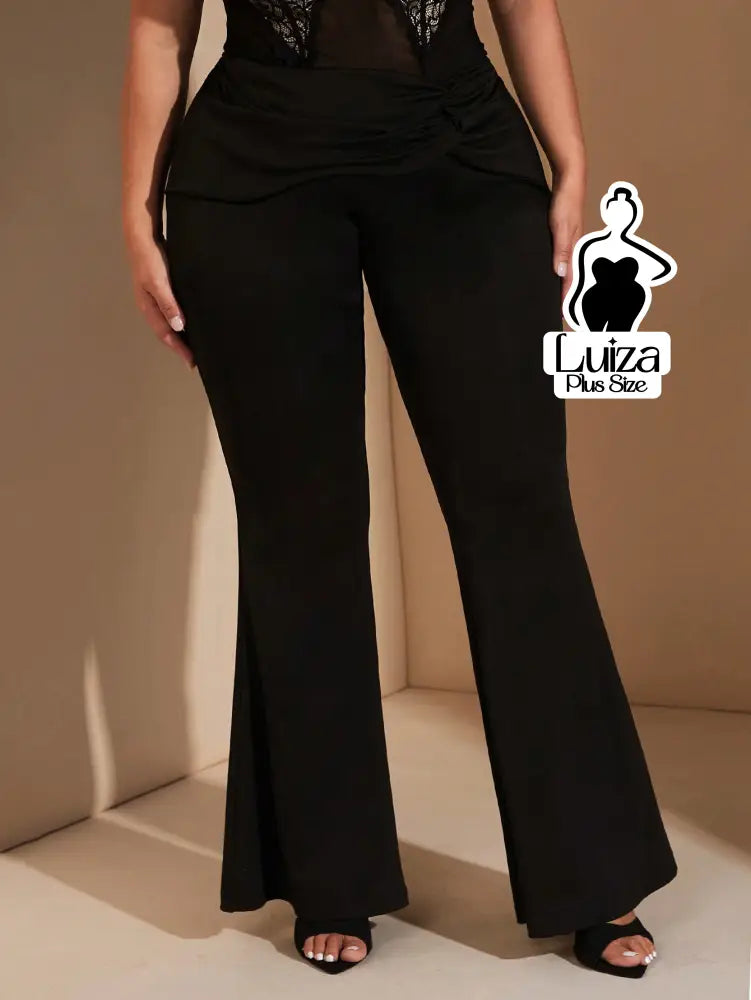 Calça Flare Alfaiataria Cintura Alta Elegante Plus Size