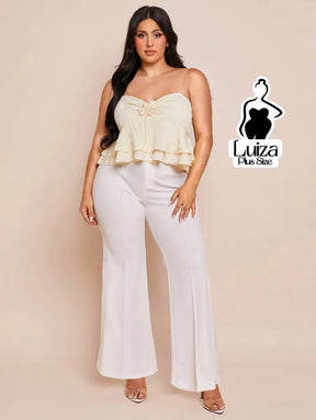 Calça Flare Alfaiataria Cintura Alta Recortes Plus Size