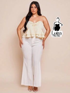 Calça Flare Alfaiataria Cintura Alta Recortes Plus Size