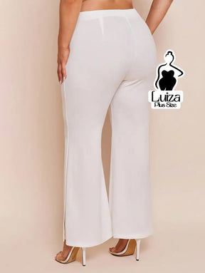 Calça Flare Alfaiataria Cintura Alta Recortes Plus Size
