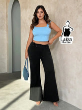 Calça Flare Cintura Alta Detalhe Botões Plus Size