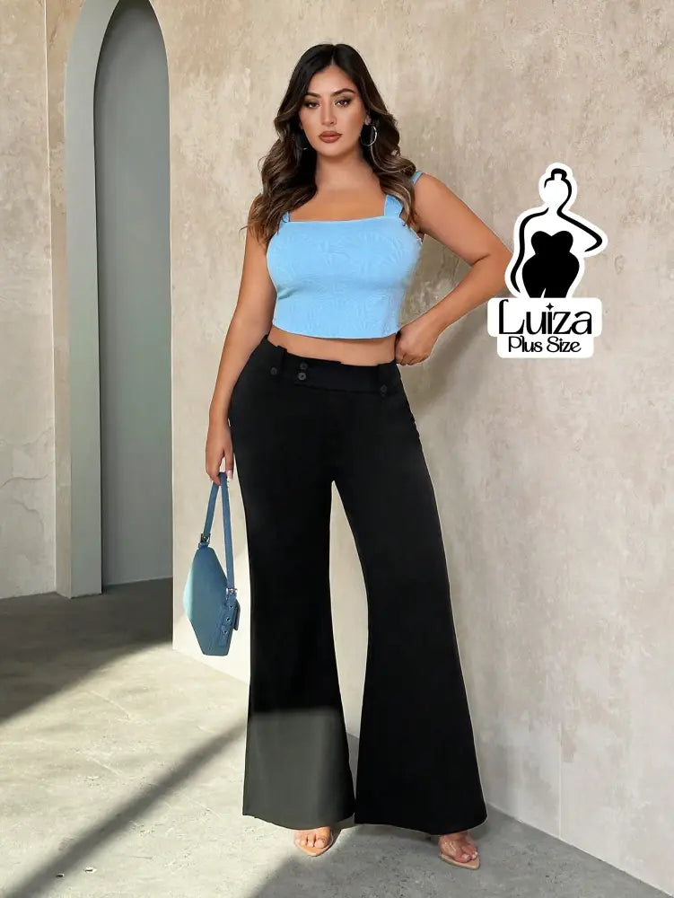 Calça Flare Cintura Alta Detalhe Botões Plus Size