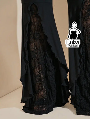 Calça Flare Cintura Alta Recortes De Renda Plus Size