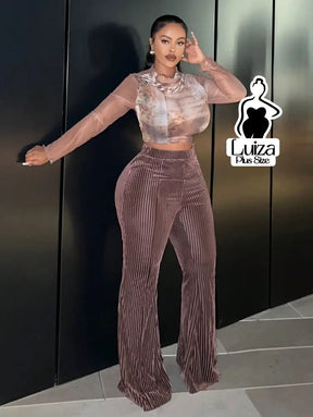 Calça Flare Cintura Alta Veludo Canelado Listrado Plus Size