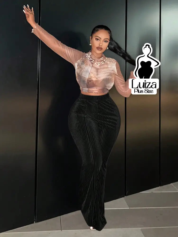 Calça Flare Cintura Alta Veludo Canelado Listrado Plus Size