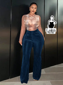 Calça Flare Cintura Alta Veludo Canelado Listrado Plus Size