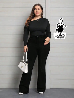 Calça Jeans Flare Cintura Alta Lavagem Escura Plus Size