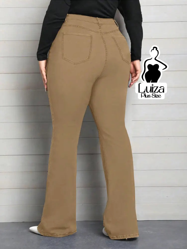 Calça Jeans Flare Cintura Alta Lavagem Escura Plus Size