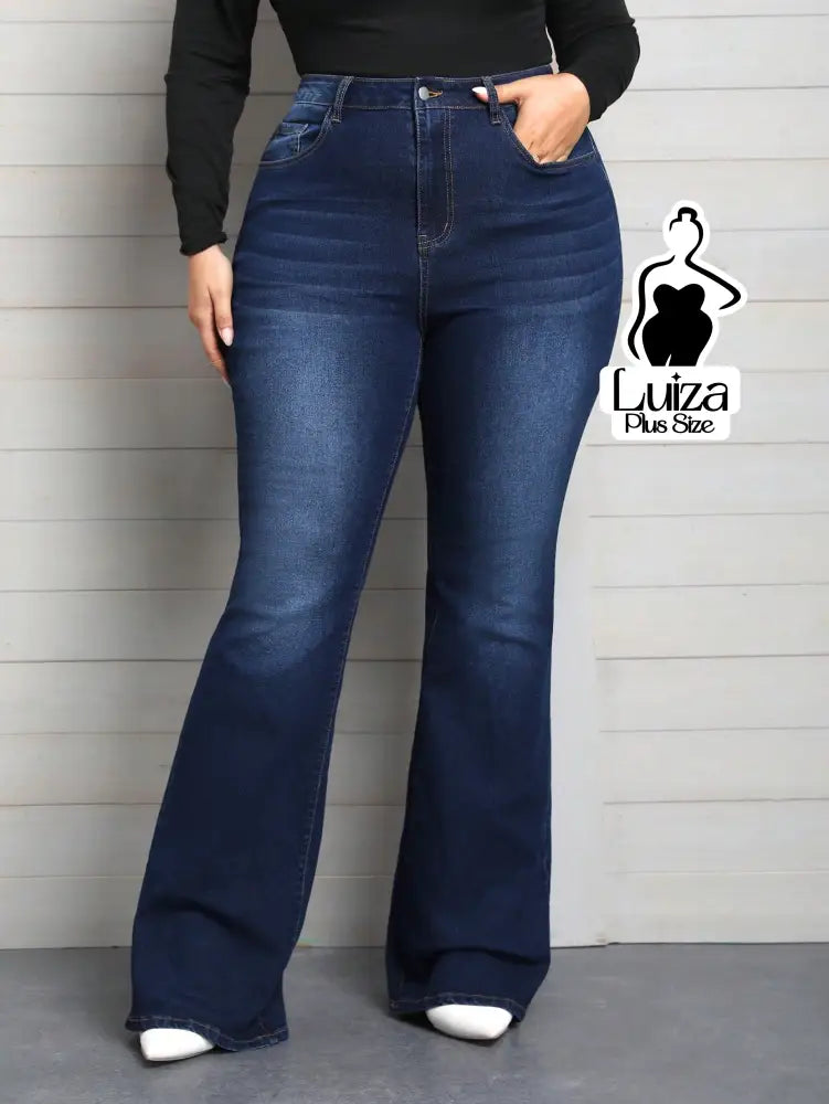 Calça Jeans Flare Cintura Alta Lavagem Escura Plus Size