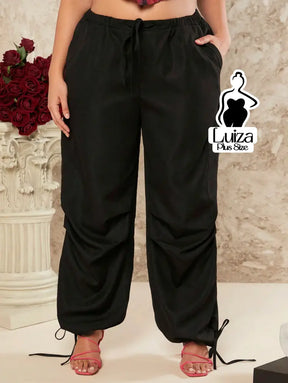 Calça Jogger Cintura Alta Amarração Ajuste Barra Plus Size