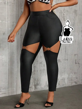 Calça Legging Cintura Alta Recortes Argola Frontal Plus Size