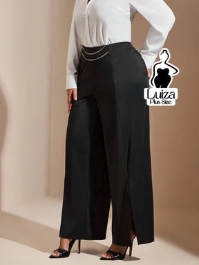 Calça Pantalona Cintura Alta Fenda Corrente Plus Size