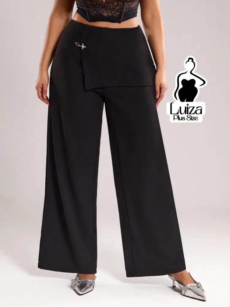 Calça Pantalona Cintura Alta Sobreposição Assimétrica Plus Size