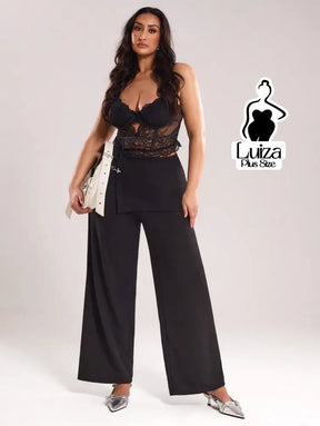 Calça Pantalona Cintura Alta Sobreposição Assimétrica Plus Size