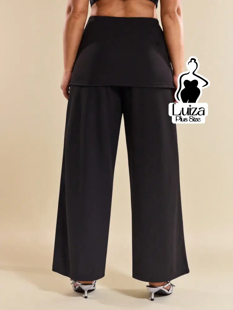 Calça Pantalona Cintura Alta Sobreposição Assimétrica Plus Size