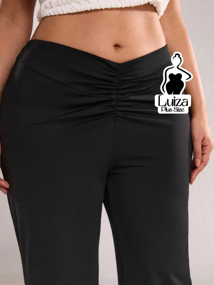 Calça Pantalona Cintura Alta Tecido Acetinado Plus Size