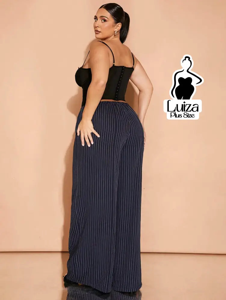 Calça Pantalona Listrada Amarração Na Cintura Plus Size