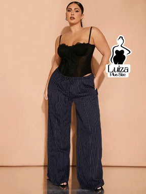 Calça Pantalona Listrada Amarração Na Cintura Plus Size