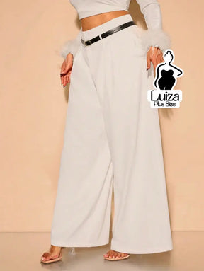 Calça Pantalona Recorte Moderno Toque Chic Plus Size