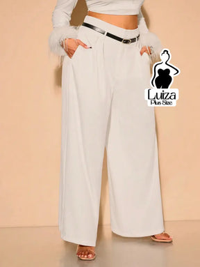 Calça Pantalona Recorte Moderno Toque Chic Plus Size