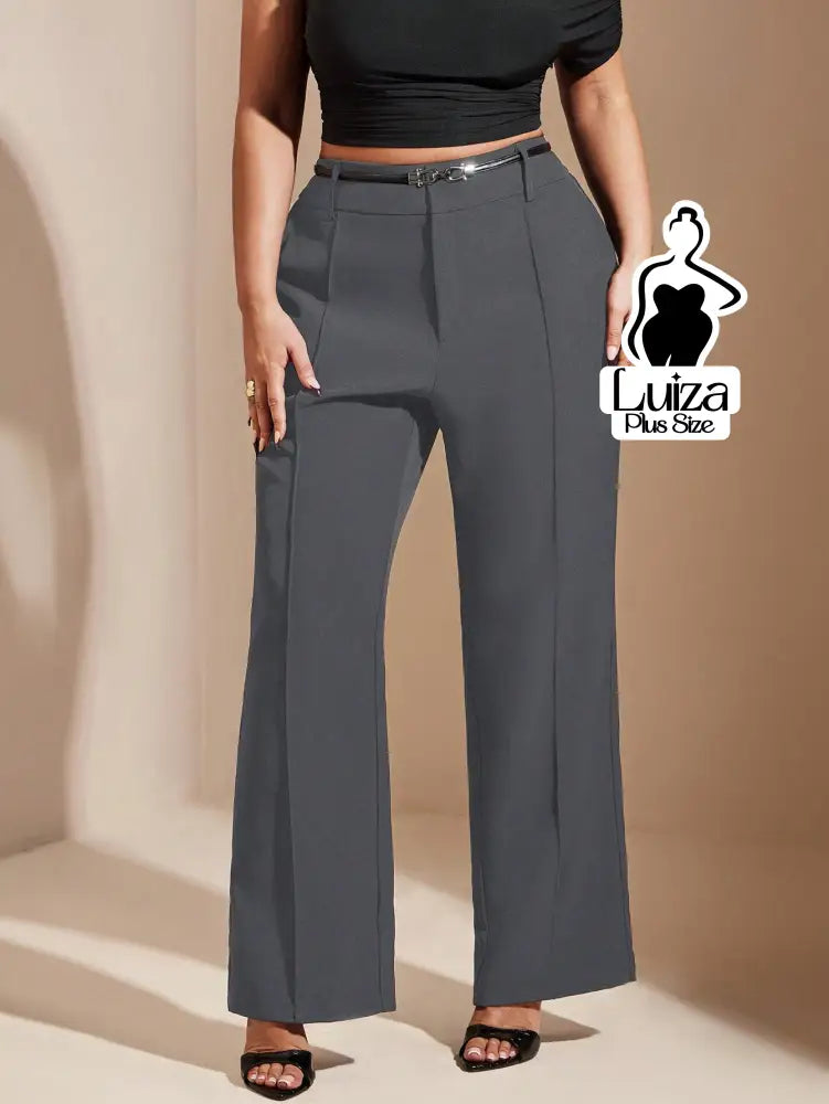 Calça Reta Alfaiataria Cintura Alta Pregas Plus Size