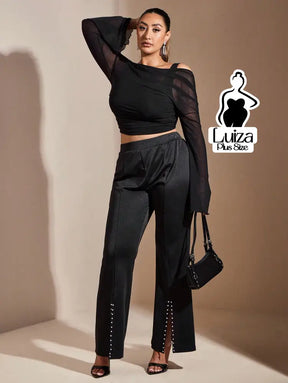 Calça Reta Cintura Alta Abertura Botões Plus Size