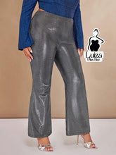 Calça Reta Cintura Alta Tecido Brilhoso Metalizado Plus Size