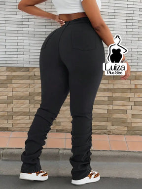 Calça Skinny Cintura Alta Efeito Franzido Moderno Plus Size