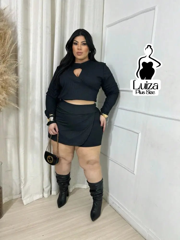 Conjunto Saia Curta Blusa Manga Longa Recortes Plus Size
