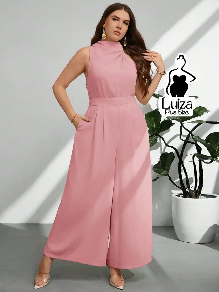 Macacão Longo Sem Mangas Gola Alta Drapeada Plus Size