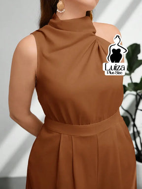 Macacão Longo Sem Mangas Gola Alta Drapeada Plus Size