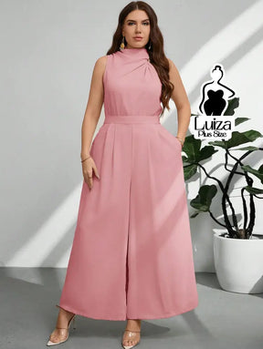 Macacão Longo Sem Mangas Gola Alta Drapeada Plus Size