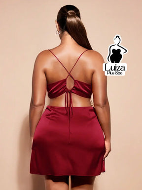 Vestido Curto Alças Finas Decote Drapeado Plus Size