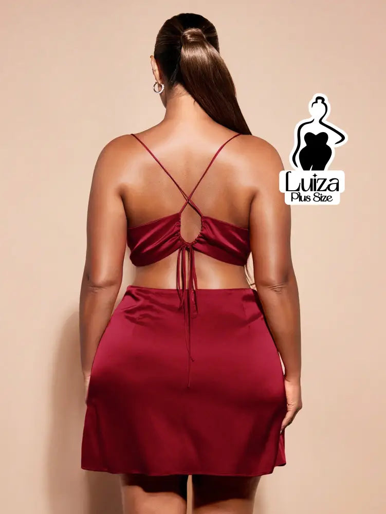 Vestido Curto Alças Finas Decote Drapeado Plus Size