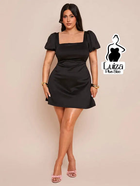 Vestido Curto Cetim Manga Bufante Decote Quadrado Plus Size