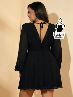 Vestido Curto Chiffon Manga Longa Decote V Plus Size