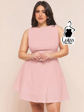 Vestido Curto Godê Sem Mangas Cintura Marcada Plus Size