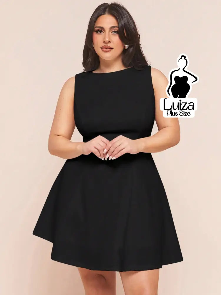 Vestido Curto Godê Sem Mangas Cintura Marcada Plus Size