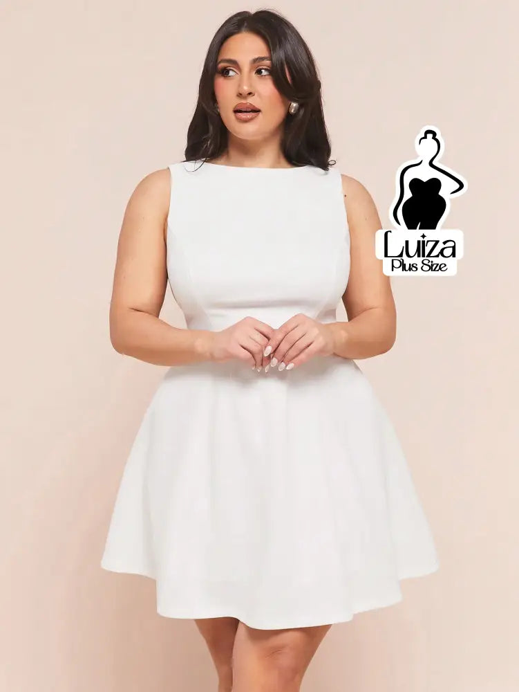 Vestido Curto Godê Sem Mangas Cintura Marcada Plus Size