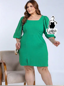 Vestido Curto Manga Bufante Decote Quadrado Plus Size
