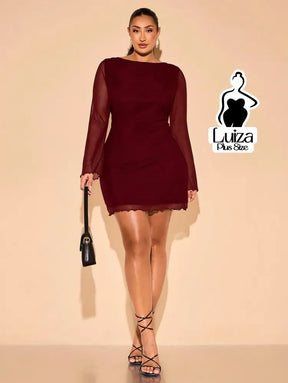 Vestido Curto Manga Longa Tule Barra Ondulada Plus Size