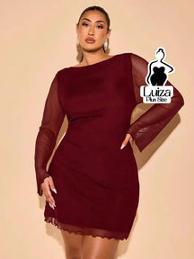 Vestido Curto Manga Longa Tule Barra Ondulada Plus Size