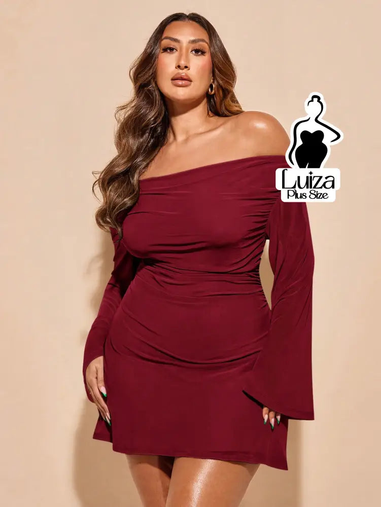 Vestido Curto Ombro A Ombro Manga Flare Drapeado Plus Size