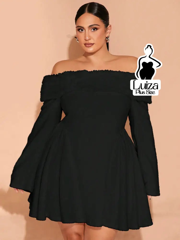 Vestido Curto Ombro A Ombro Plumas Manga Flare Plus Size