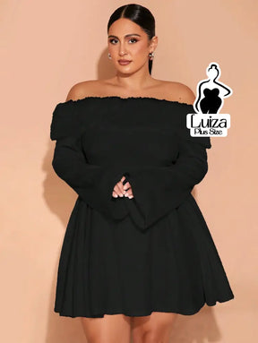 Vestido Curto Ombro A Ombro Plumas Manga Flare Plus Size