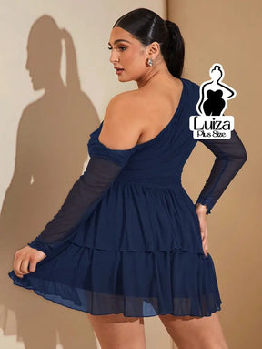 Vestido Curto Ombro Só Manga Longa Saia Rodada Plus Size