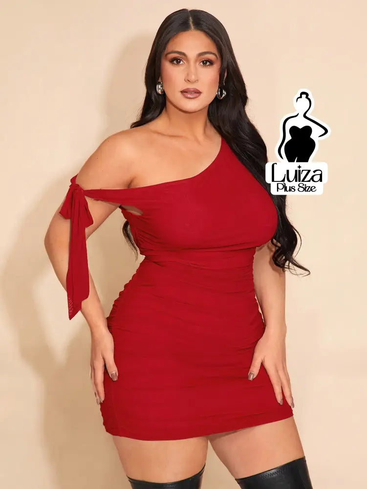 Vestido Curto Um Ombro Só Detalhe Amarração Plus Size