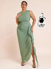 Vestido Longo Drapeado Lateral Babados Fenda Plus Size